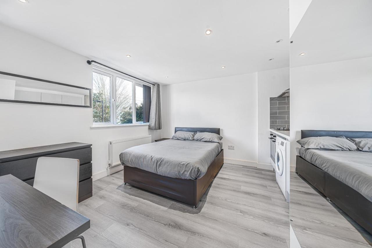 Top Floor Studio In Camberwell London Exterior photo